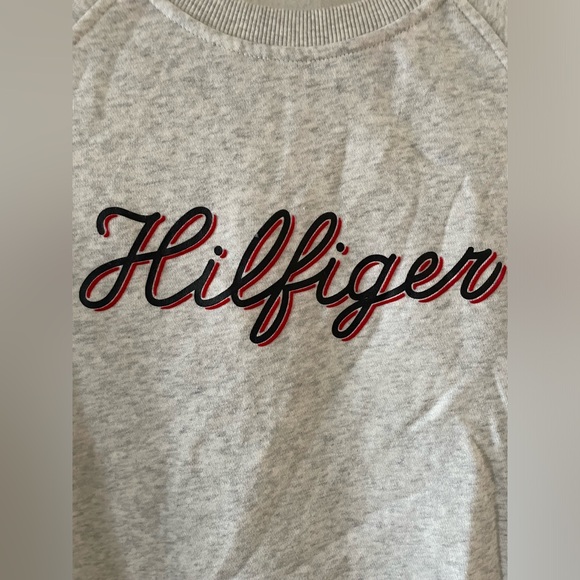 Tommy Hilfiger light gray sweatshirt with logo and cutout sleeves - Picture 2 of 6
